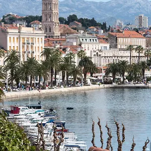 Riva Promenade , Split Croacia